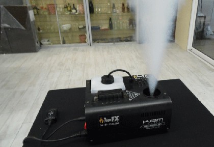 Equipment Hire/ 1600V Smoke Machine